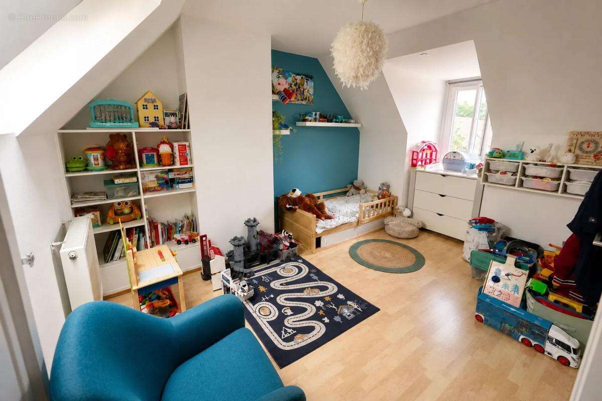 Maison de 5 pièces de 103 m² à La Chapelle-en-Serval - photo 10