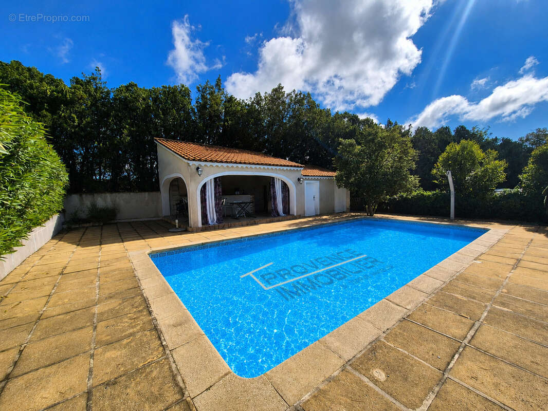 Maison à MONTELIMAR