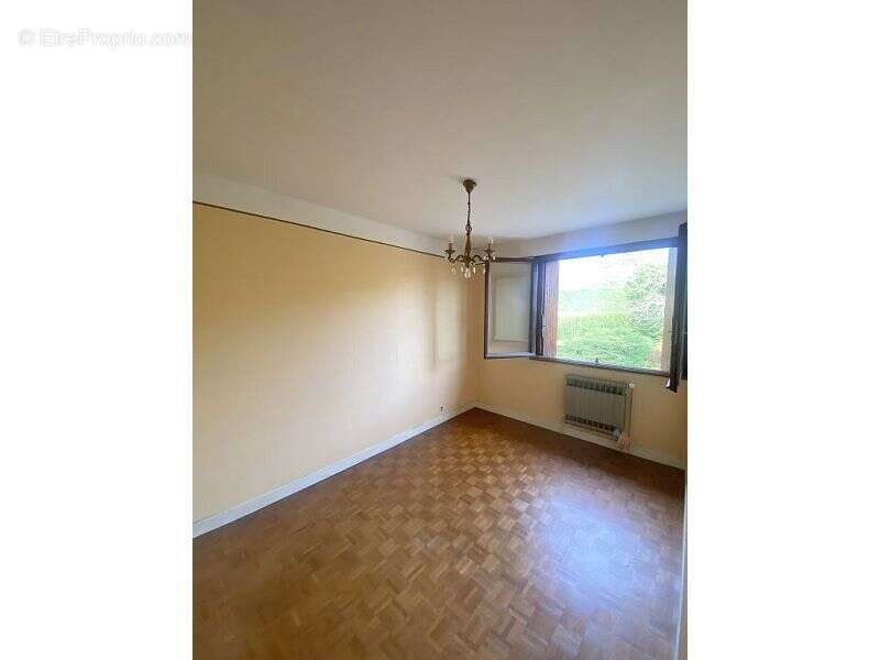 Maison à BRUGUIERES