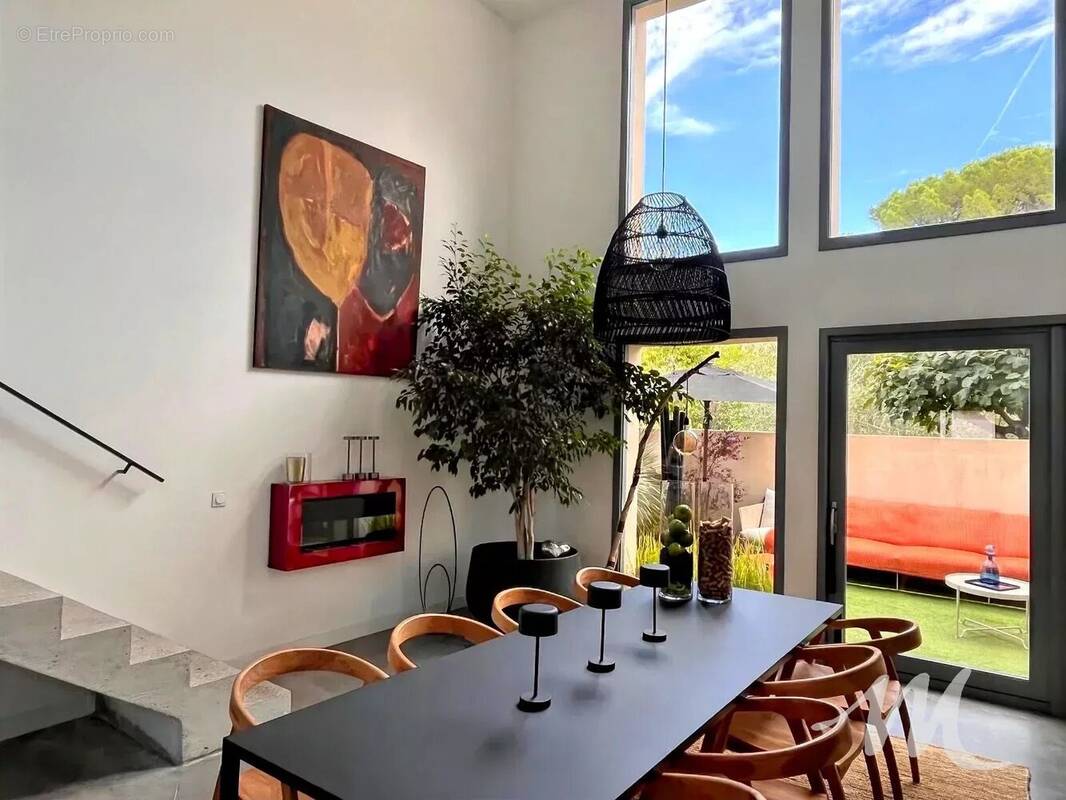 Maison à SAINT-MAXIMIN-LA-SAINTE-BAUME