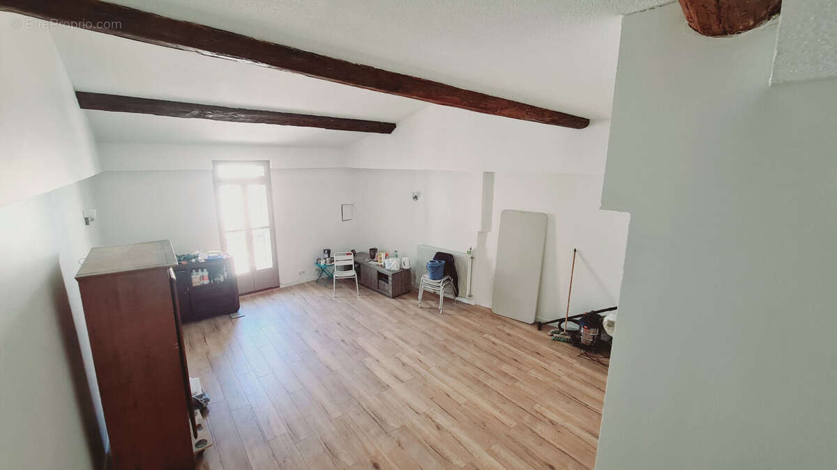 Sète - Appartement T4 en duplex - 100m² - photo 4