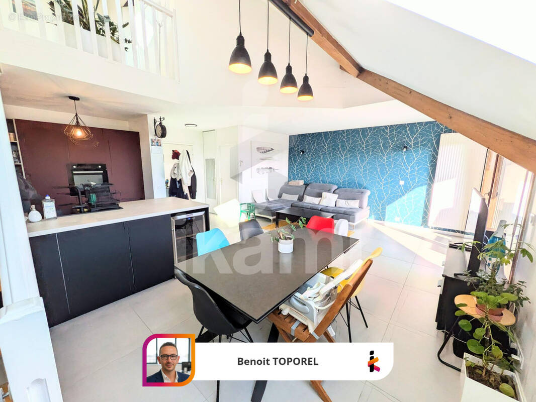 Appartement à POISY
