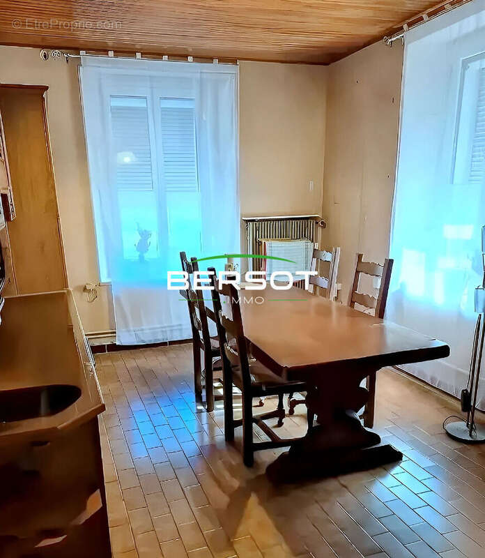 Appartement à MONTPERREUX