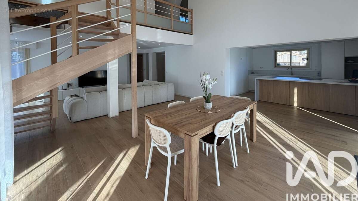 Photo 2 - Maison à HOURTIN