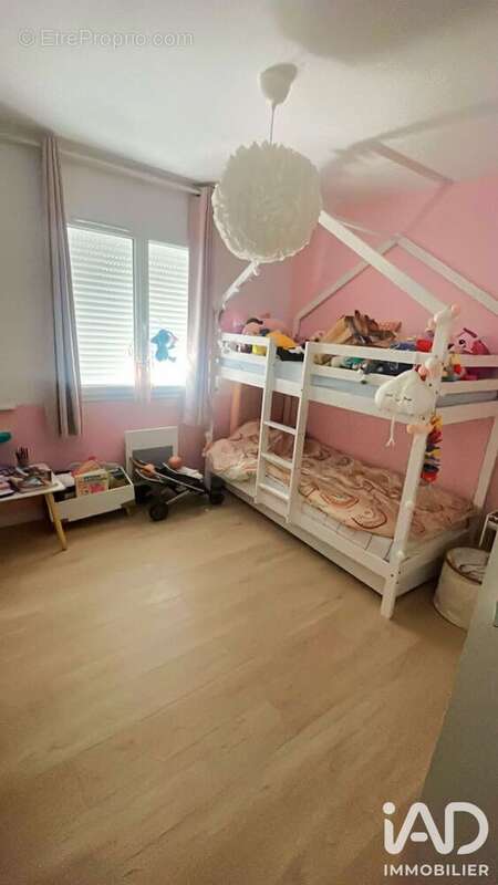 Maison 86 m² à Lasgraisses  - photo 4