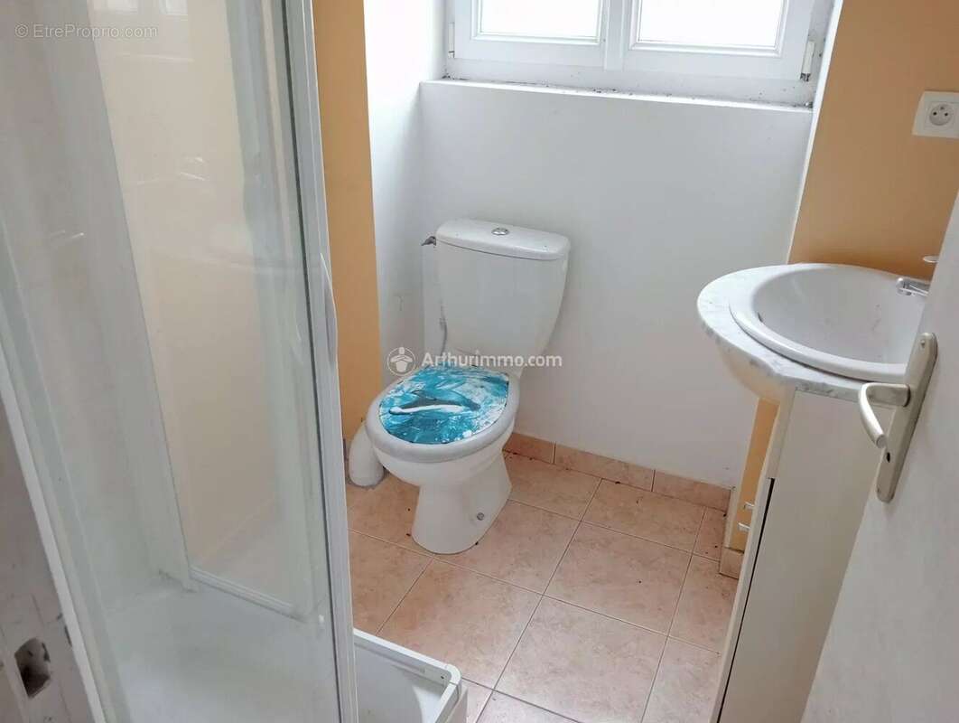 Maison à CHAMPGENETEUX