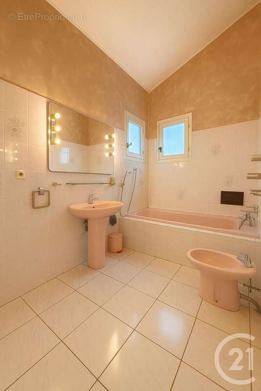 Maison à VILLELONGUE-DE-LA-SALANQUE