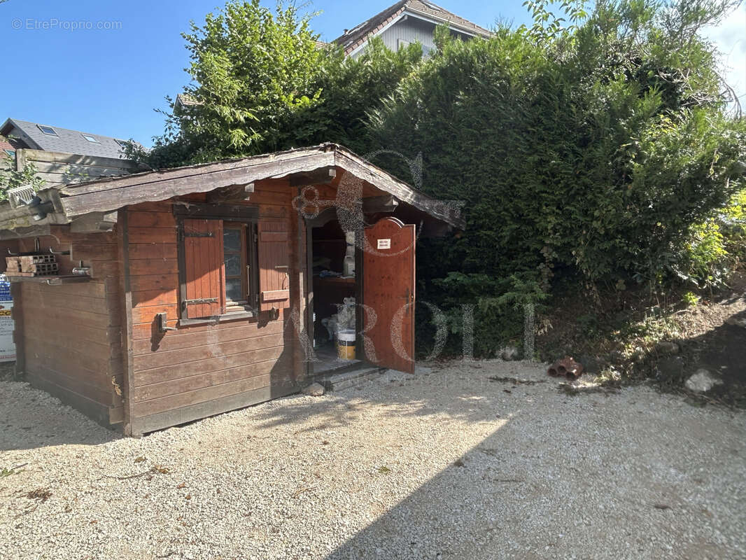 Appartement à VILLY-LE-PELLOUX