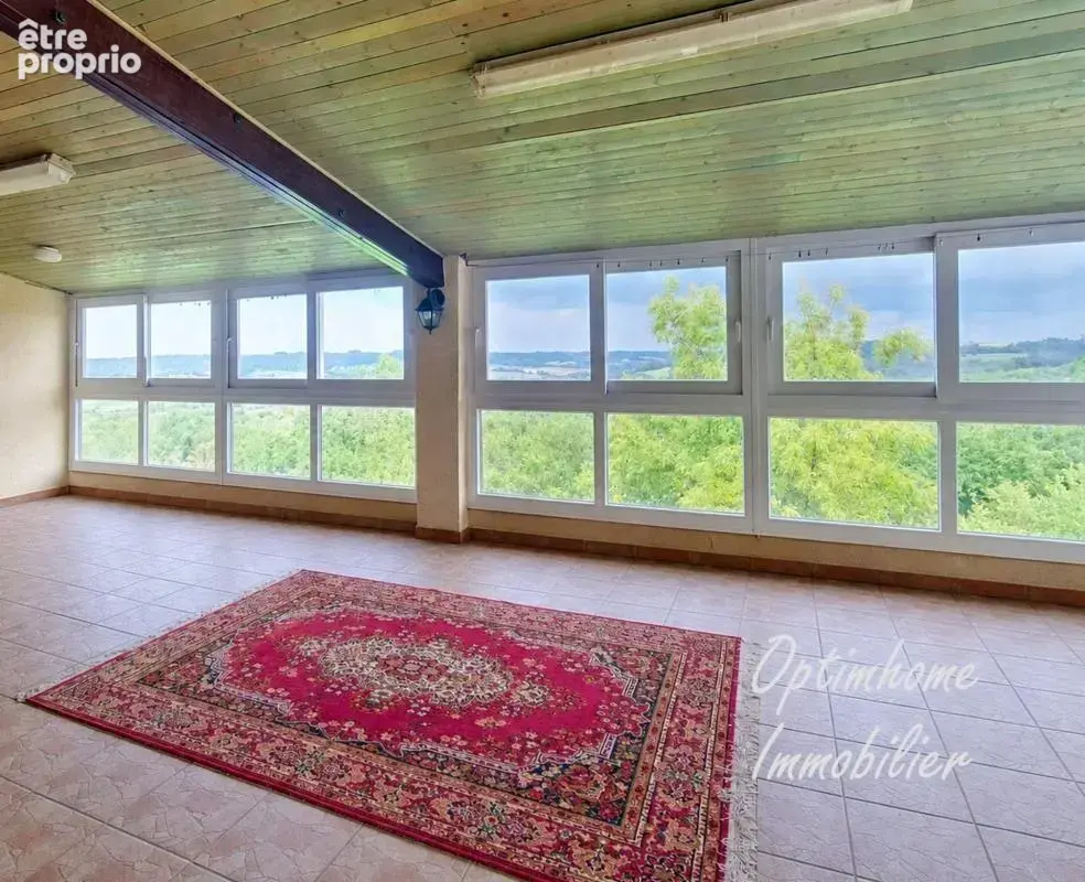 Maison de 223 m² avec vue dominante - photo 5