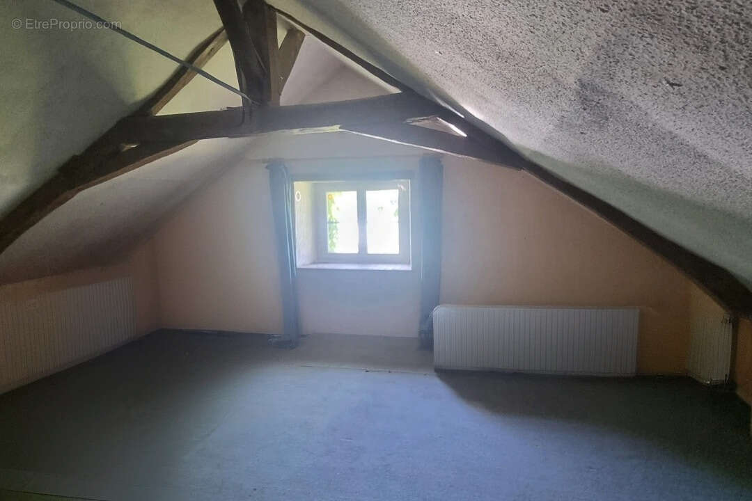 Maison à JUIGNE-SUR-LOIRE