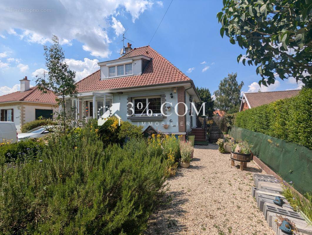 Maison à FACHES-THUMESNIL