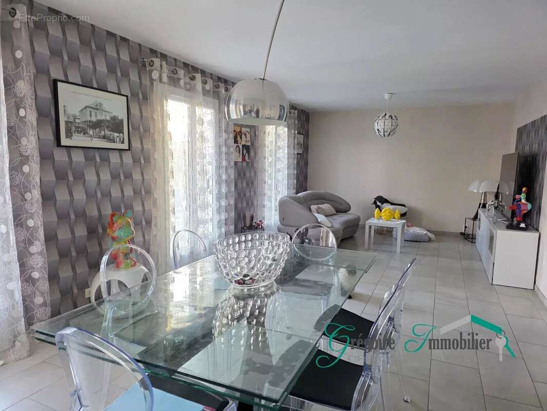 Maison à MONTIGNY-SUR-LOING