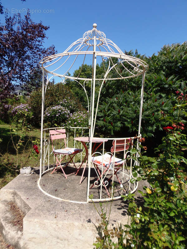 Maison à SAINT-THOMAS-DE-CONAC