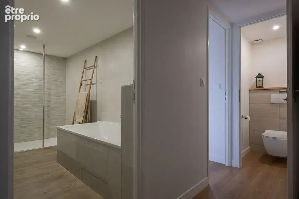 Propriété de caractère et rénovation d'exception à Limas - photo 12