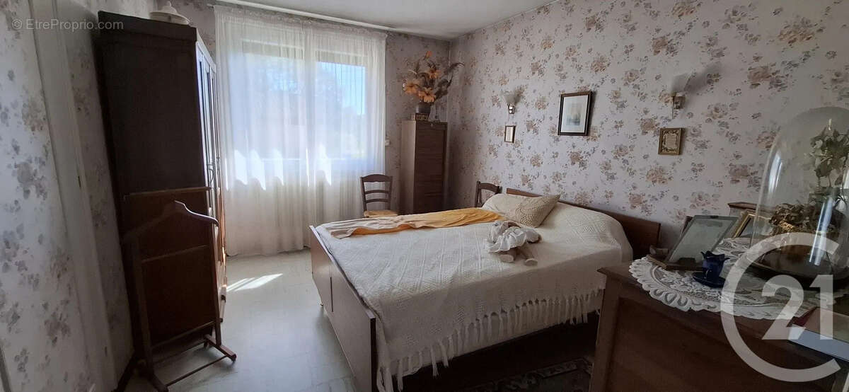 Maison à MONTANS