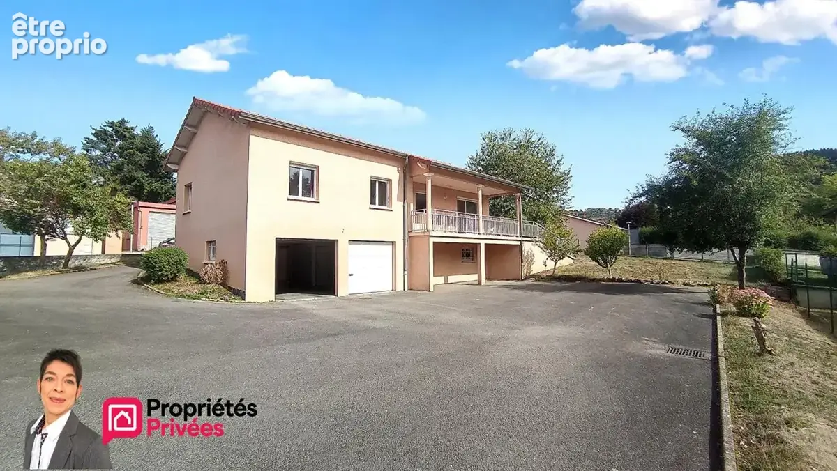 Maison 5 pièces 107 m² · à Thizy-les-Bourgs · 107 m² · 229 000 €