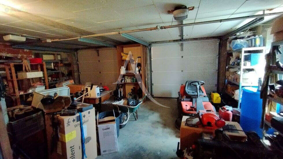 Maison à LES JUNIES