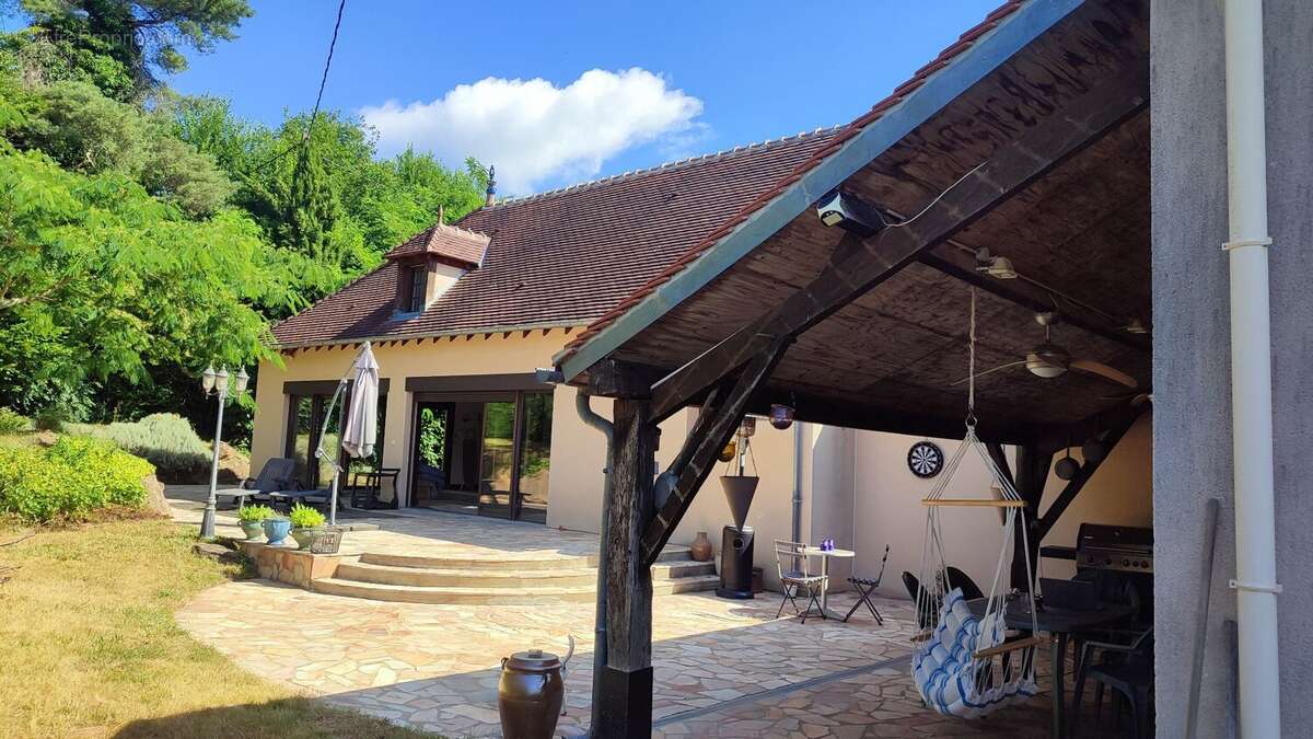 Maison à TREIGNY