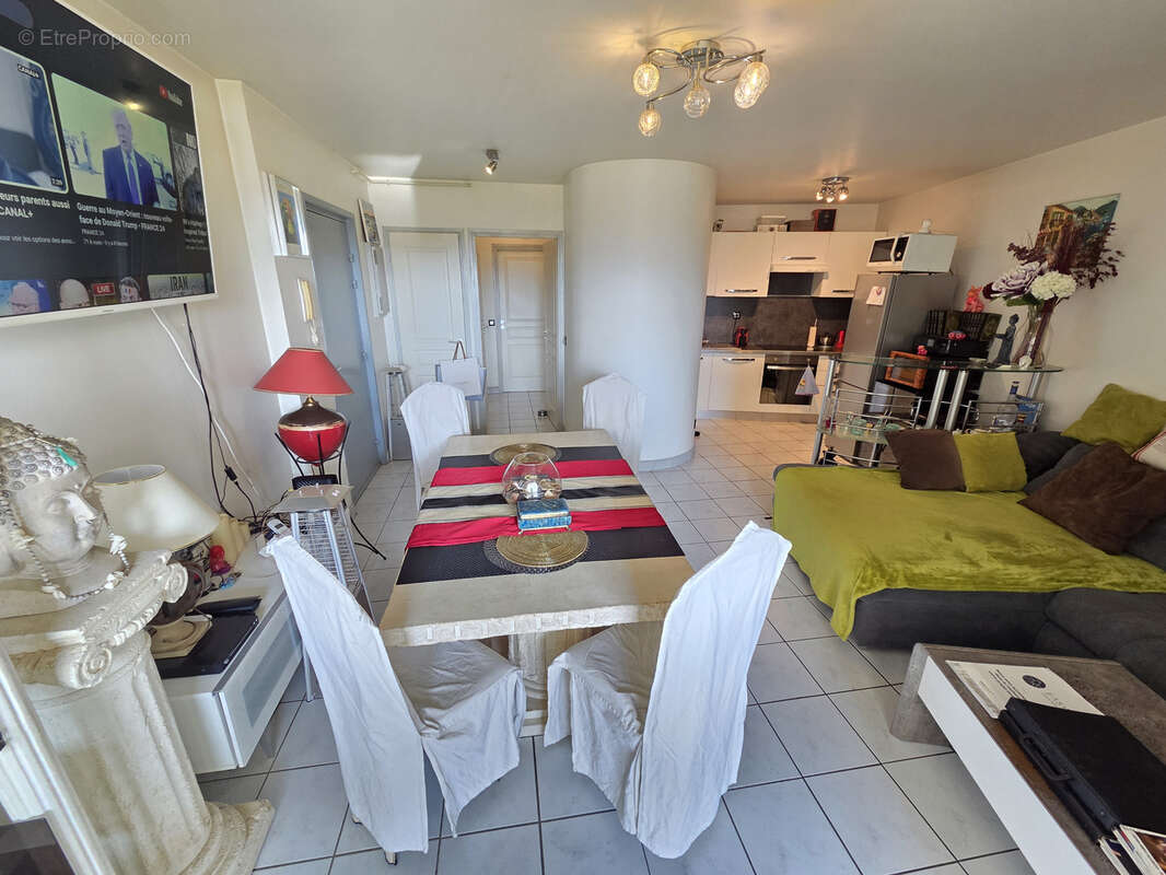 SAINT-ALBAN-LEYSSE   Superbe T2 de 54 m2 avec terrasse, garage, piscine et vue montagnes - photo 4