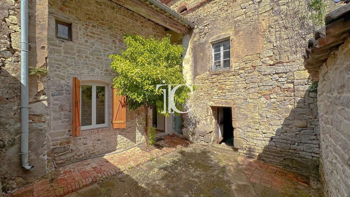 Maison à COURRY