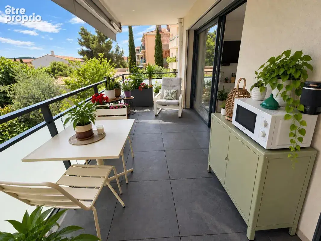 Aix-en-Provence – Quartier des facultés T3 avec ascenseur résidence récente avec terrasse et box double - photo 2