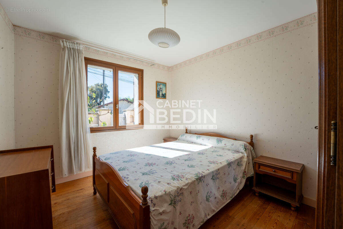 Maison à BLANQUEFORT