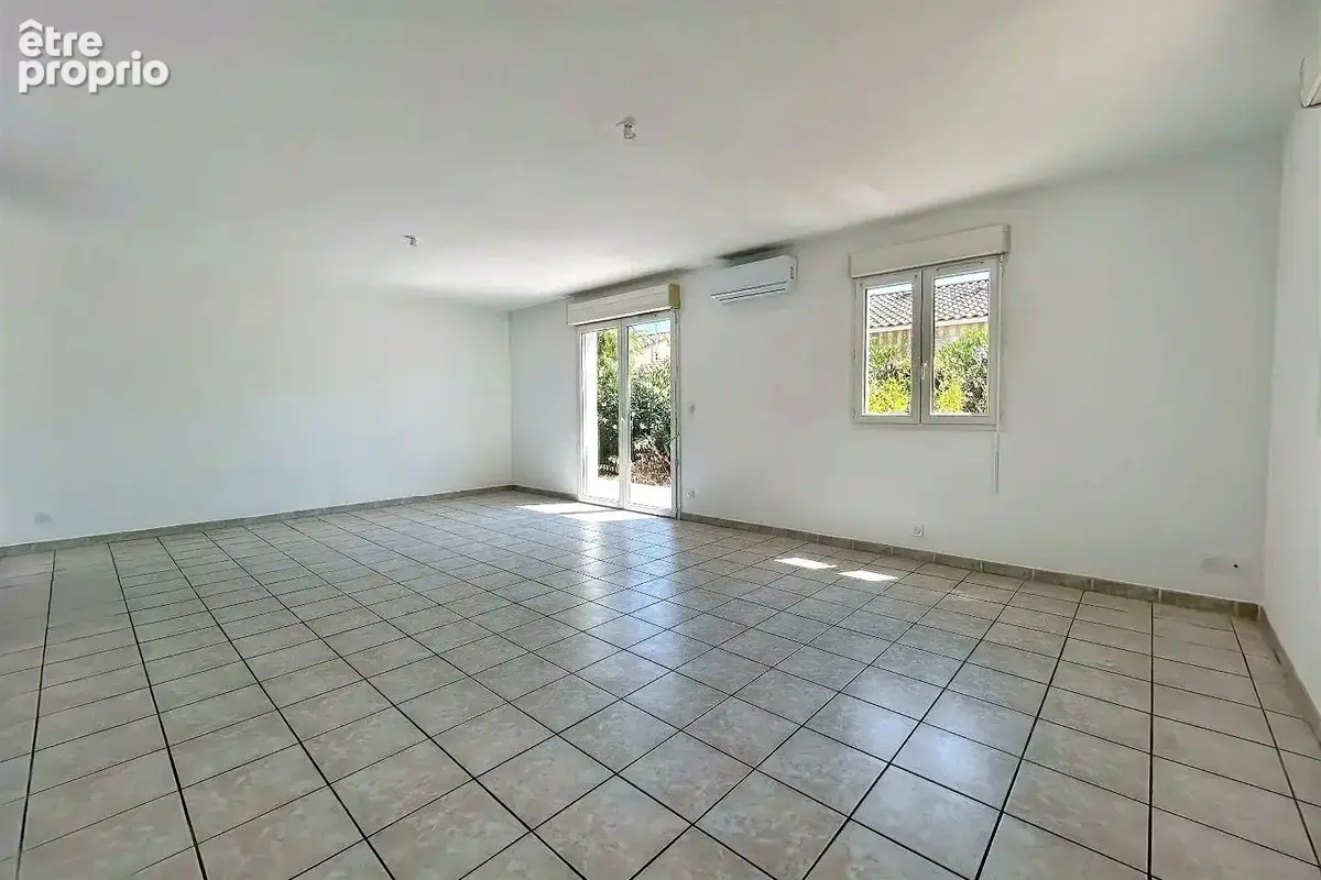 Villa type 4 sur 387 m² de terrain - photo 7