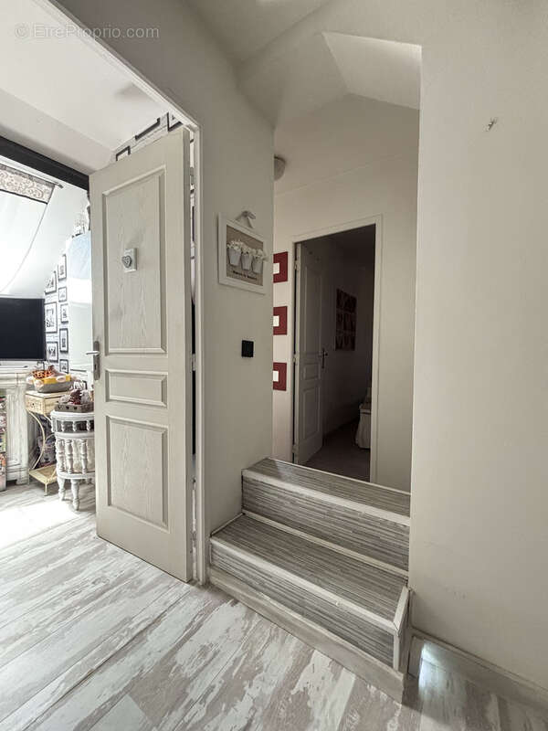 Appartement à LE PERRAY-EN-YVELINES