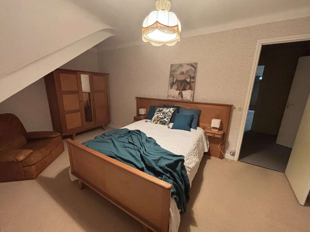 ARGENTEUIL – LES COTEAUX  Élégante maison familiale de plus de 200 m² avec vue sur Paris et la Tour Eiffel - photo 32