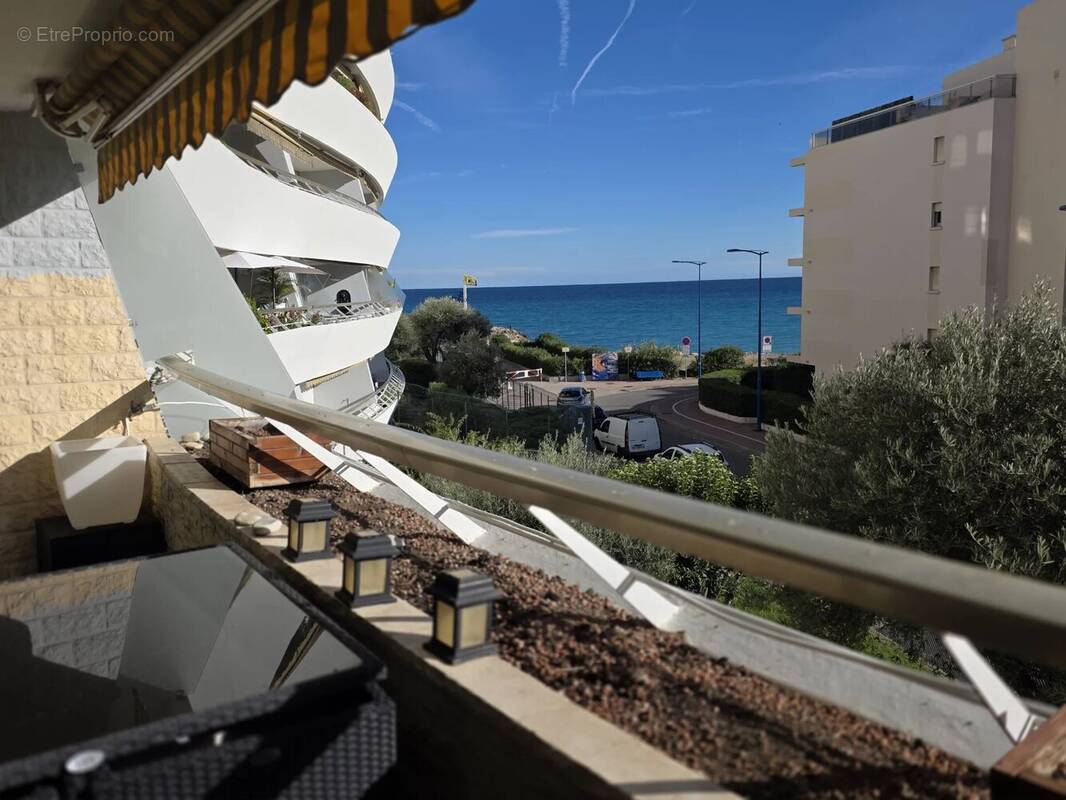 Appartement à VILLENEUVE-LOUBET