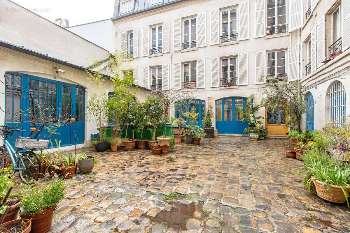 Photo 6 - Commerce à PARIS-2E