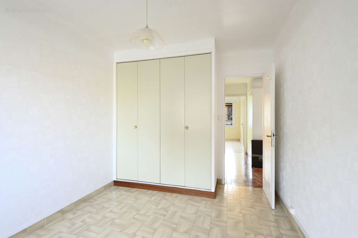 Appartement à MARSEILLE-7E