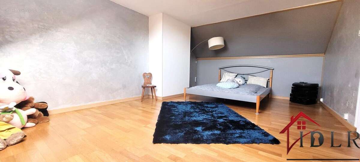 Maison à BRIE-COMTE-ROBERT