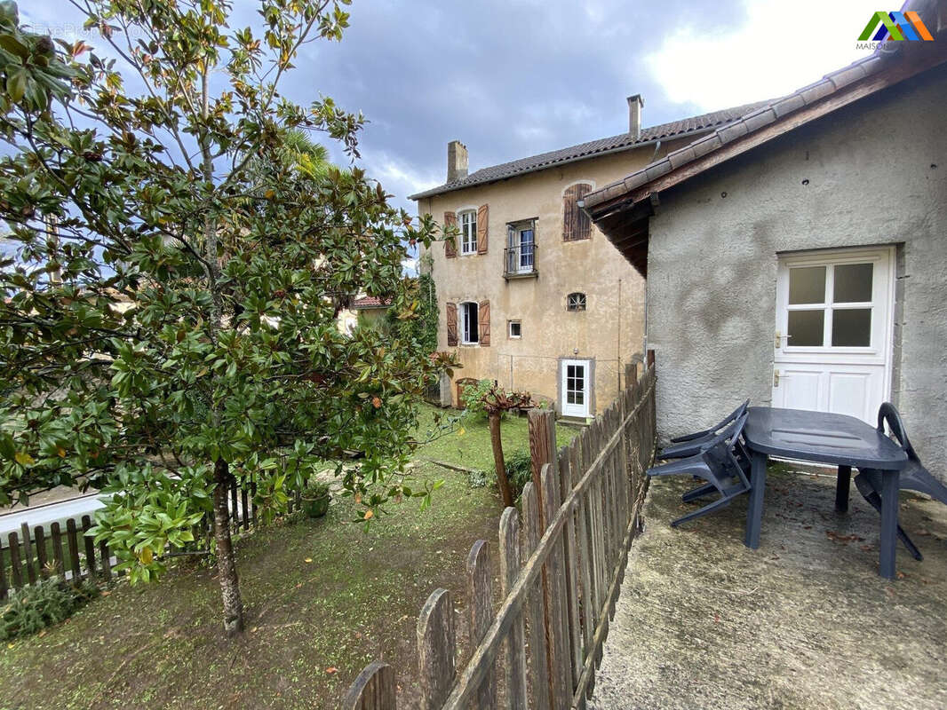 Maison 350 m² à Masseube  - photo 4