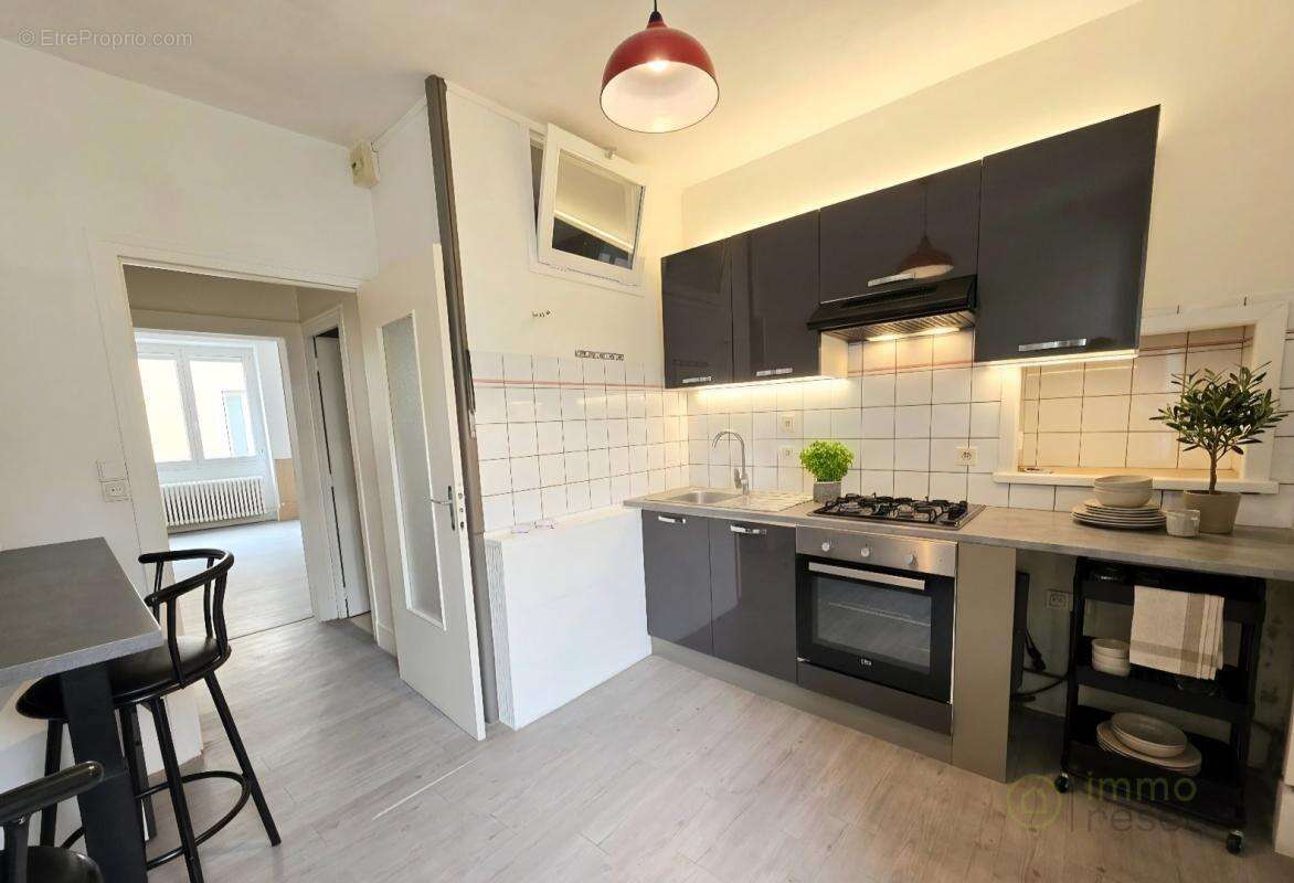Maison 136 m² à Saint-Gaultier  - photo 3
