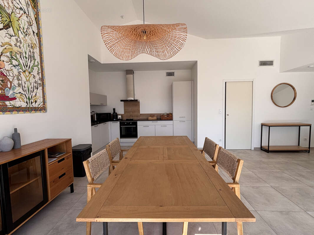 Appartement à SAINT-CYR-SUR-MER