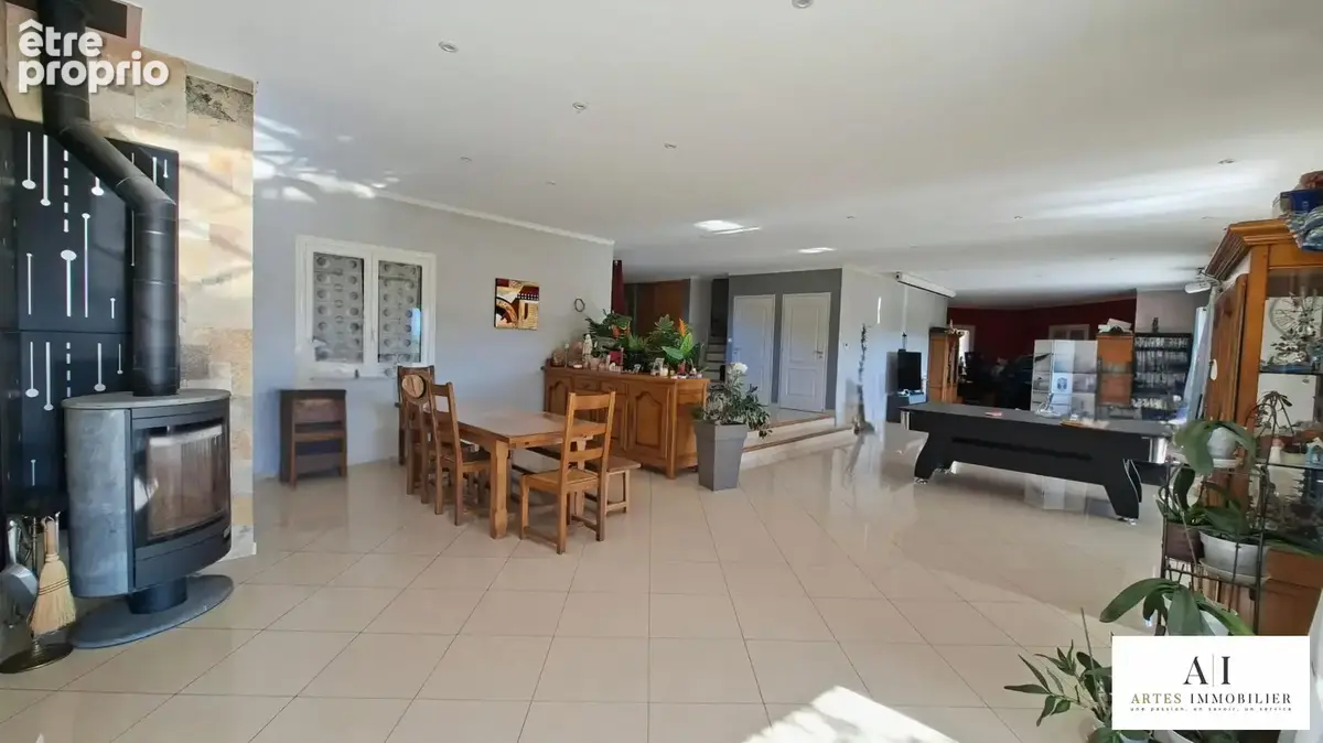 Maison 7 pièces 257 m² à vendre à Saint-Symphorien-Sous-Chomerac (07210) - photo 5