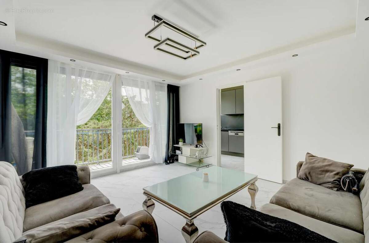 Appartement à BRON