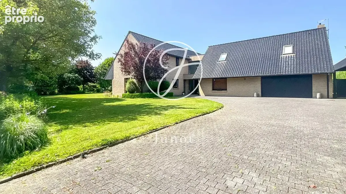 Brillon - Maison à vendre - 12 pièces - 544m² - 7 chambres - Jardin - Piscine intérieur - Stationnement. - photo 18