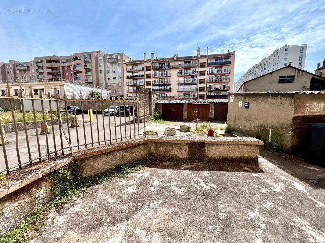 Appartement à VILLEURBANNE