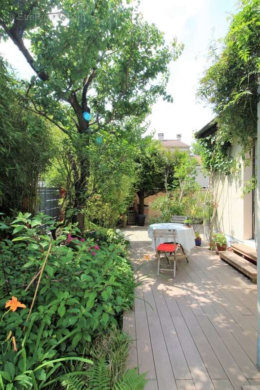 Maison 80 m² à Bagnolet  - photo 4