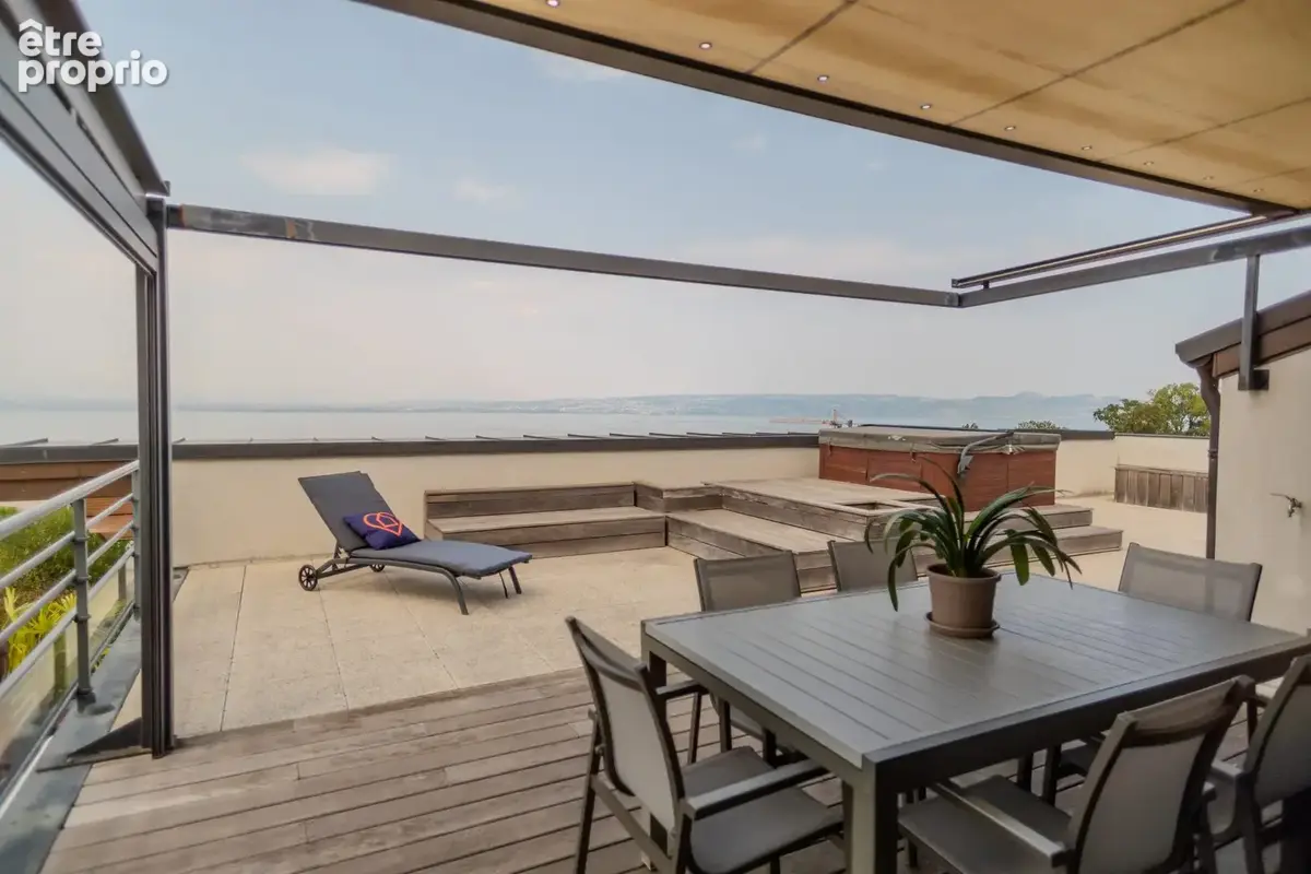 Appartement à EVIAN-LES-BAINS