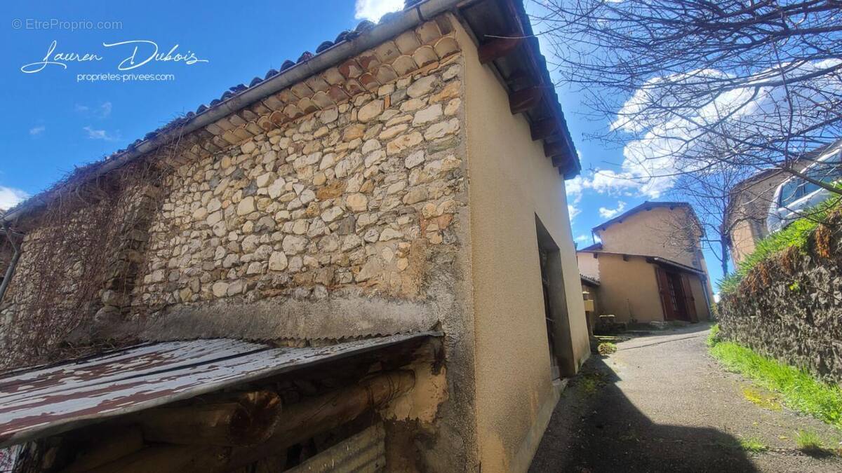 Maison à LA MOTTE-DU-CAIRE