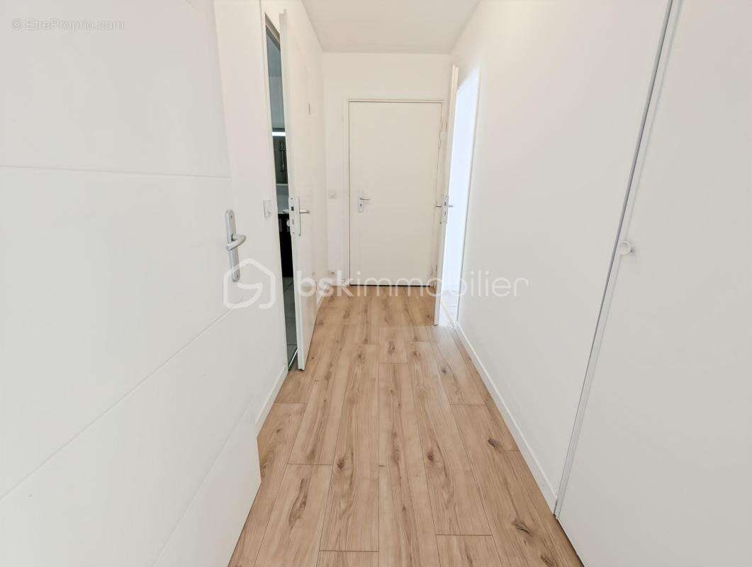 Bel appartement t2 43m2 grand balcon de 13m2 3e etage avec ascenseur et parking proche gare - photo 12