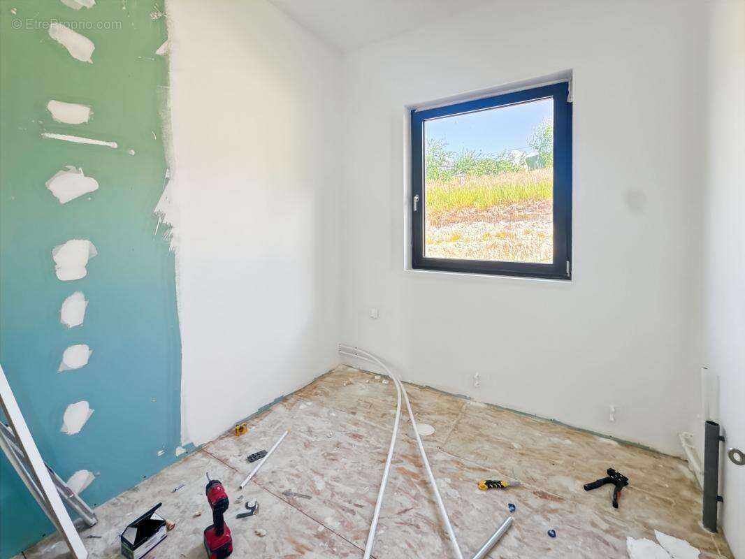 Maison à VIEUX-BOURG