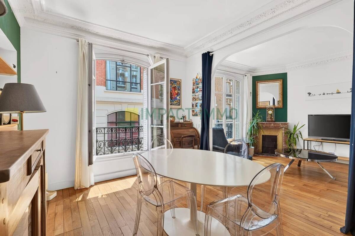 Appartement à CLICHY