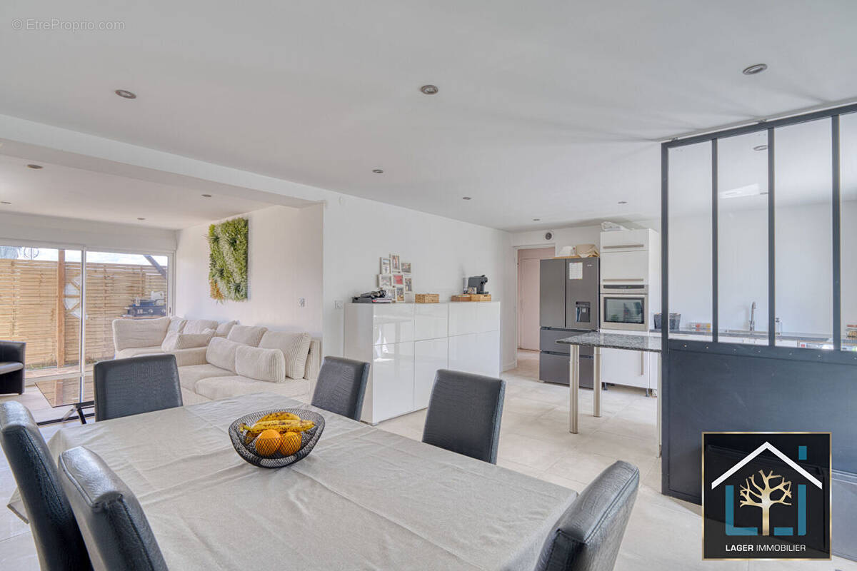 Appartement à PIZAY