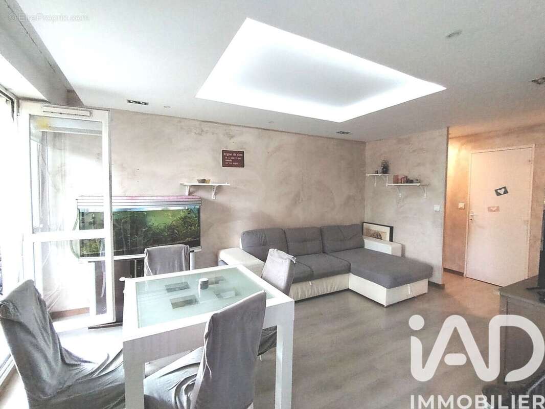 Photo 2 - Appartement à LES ULIS