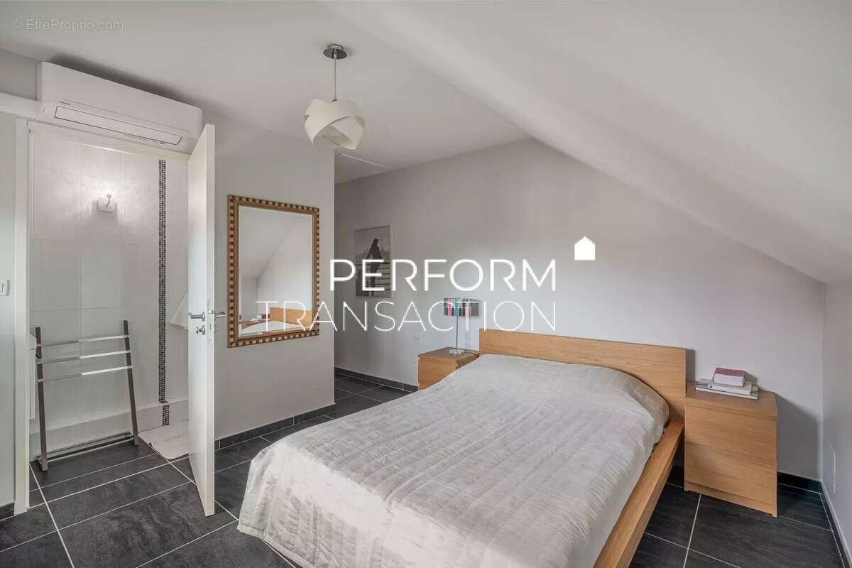 Maison à BRIE-ET-ANGONNES