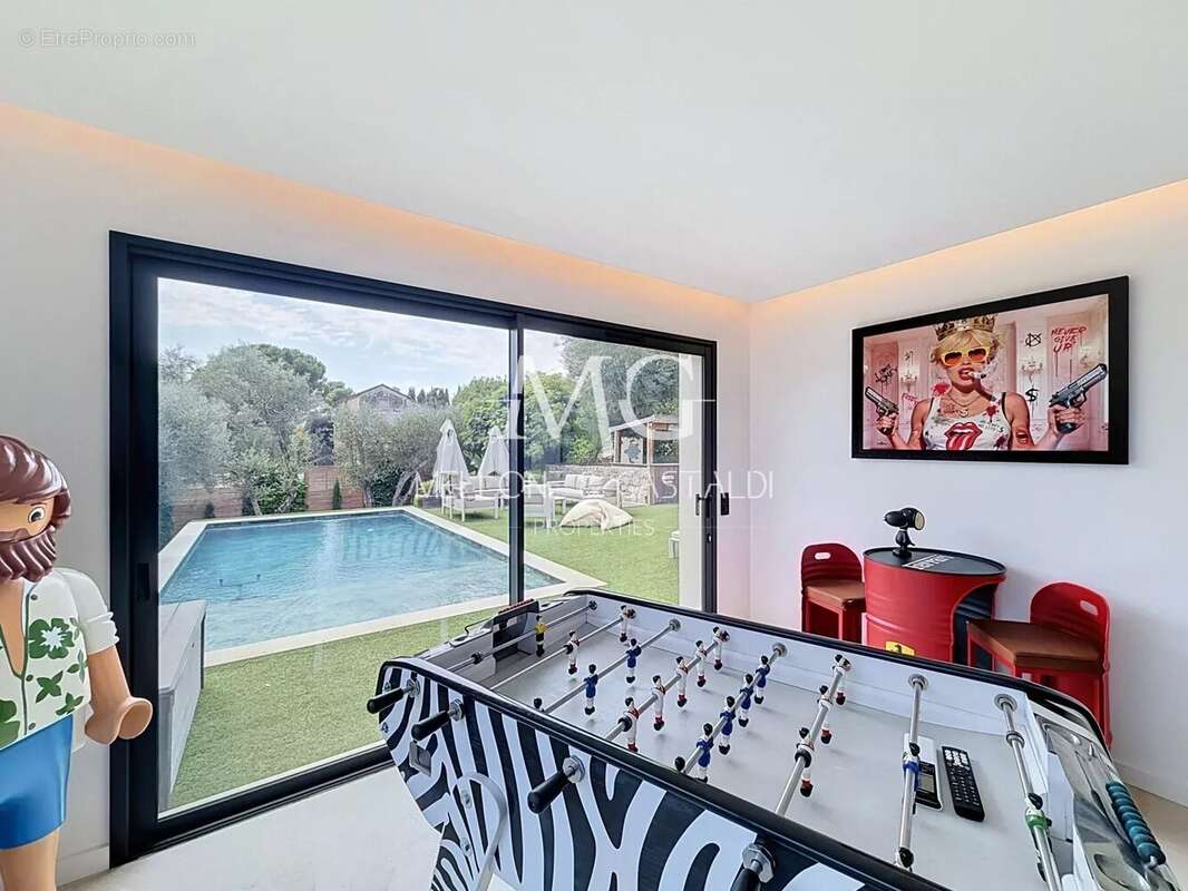 Maison à MOUGINS